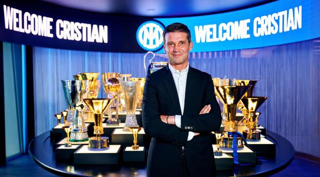 开云体育-三冠王功臣接手蓝黑！官方：基伏出任国际米兰主帅