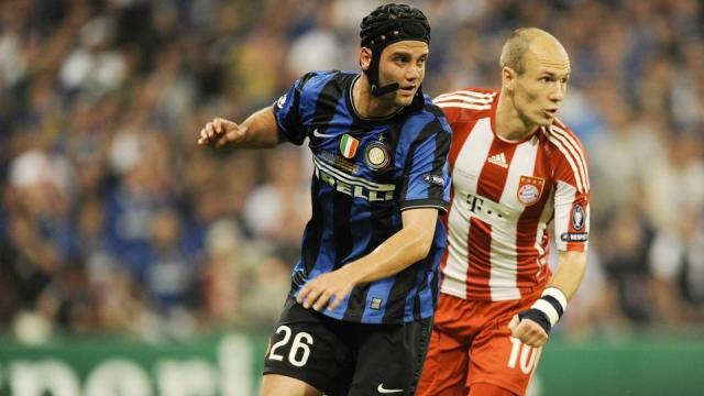 1749479341547006749.jpg chivu 11.jpg