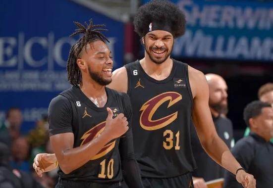 开云体育官方网-季后赛让人大失所望 骑士将探索阿伦&amp;加兰交易