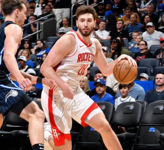 火箭替补席变脸！射手升任首发，中锋又被雪藏，2阵火力降至冰点