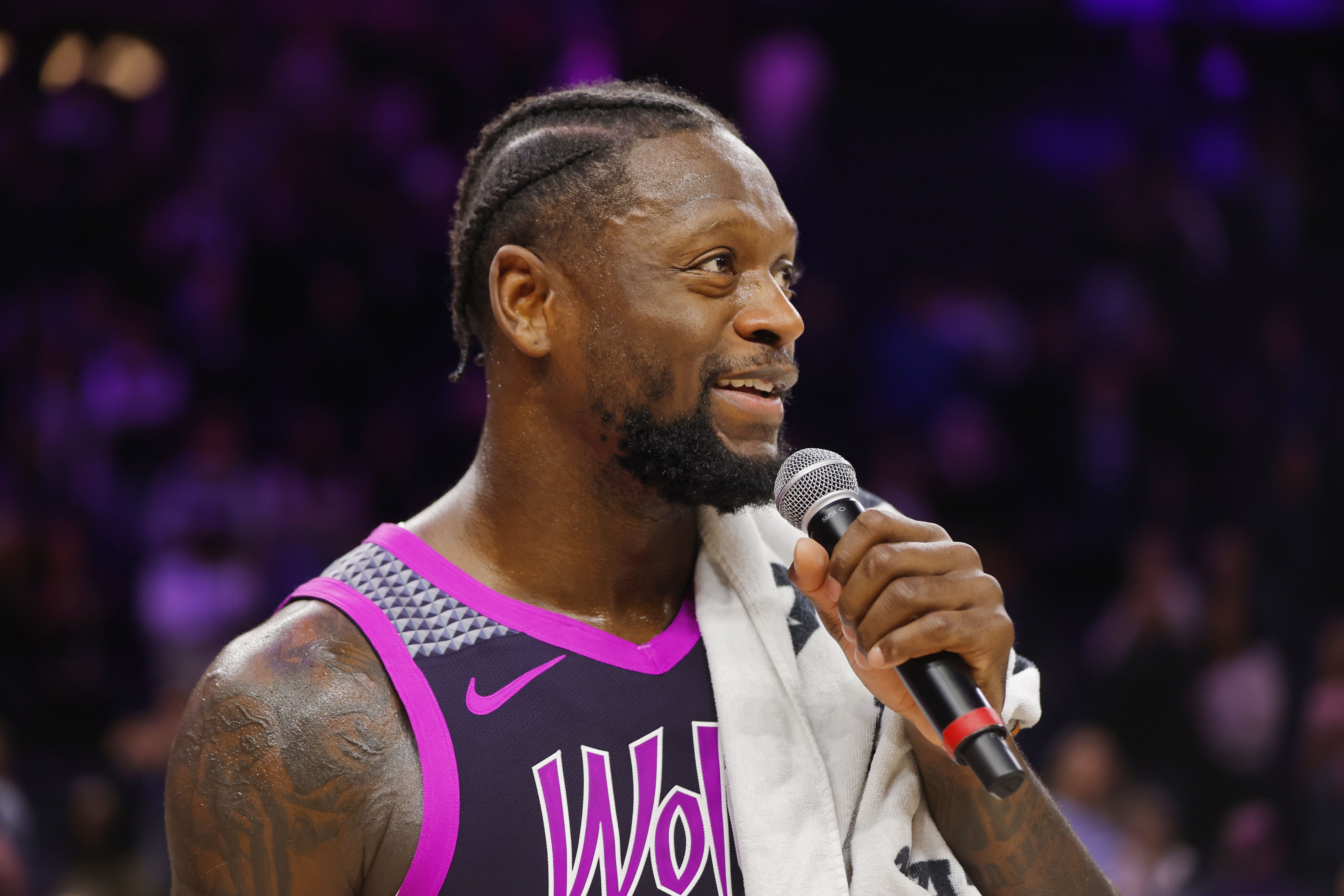 开云体育登录入口-这就要花？兰德尔三分命中 森林狼第二节领先雄鹿22分&amp;华子还缺阵