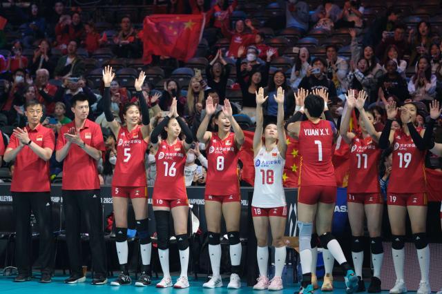 开云体育官方网-中国女排头名出线 自由人和二传发挥决定“终点”