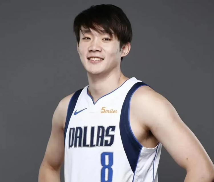 开云体育-布伦森致敬丁彦雨航：祝你退役后一切顺利 曾是NBA夏联队友